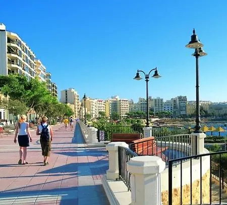 Charming 3 Bdr Penthouse In Bugibba St. Paul's Bay