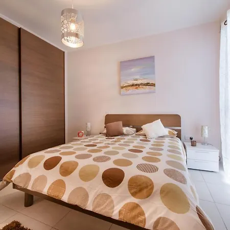 Apartamento Charming 3 Bdr Penthouse In Bugibba